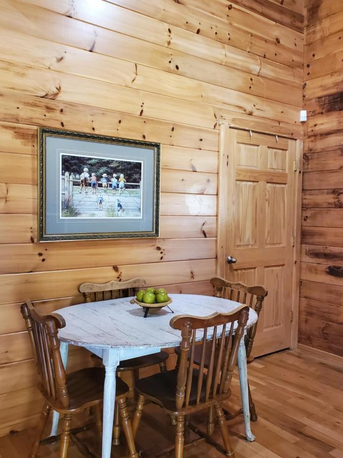 New River Trail Cabins Galax Exteriör bild