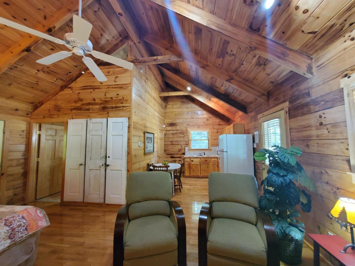 New River Trail Cabins Galax Exteriör bild