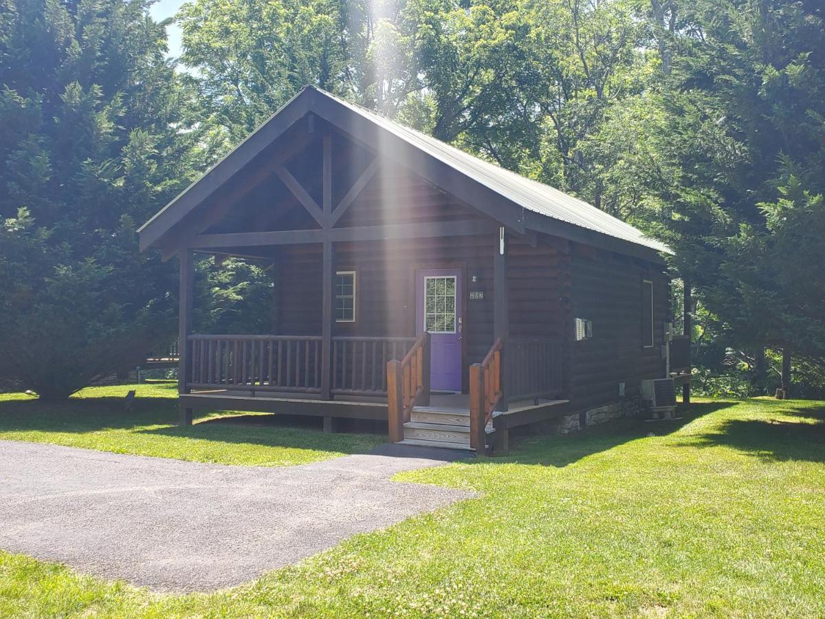 New River Trail Cabins Galax Exteriör bild