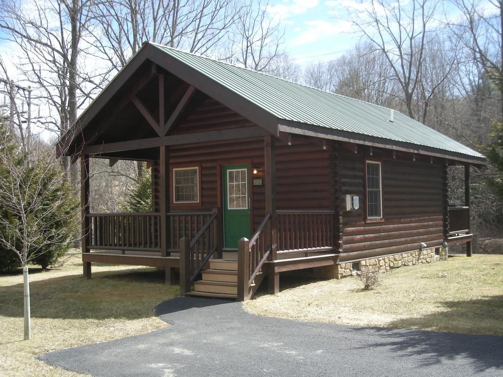 New River Trail Cabins Galax Exteriör bild